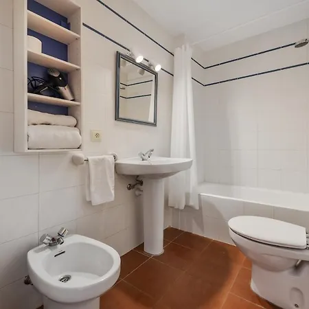 Bugambilia Apartment